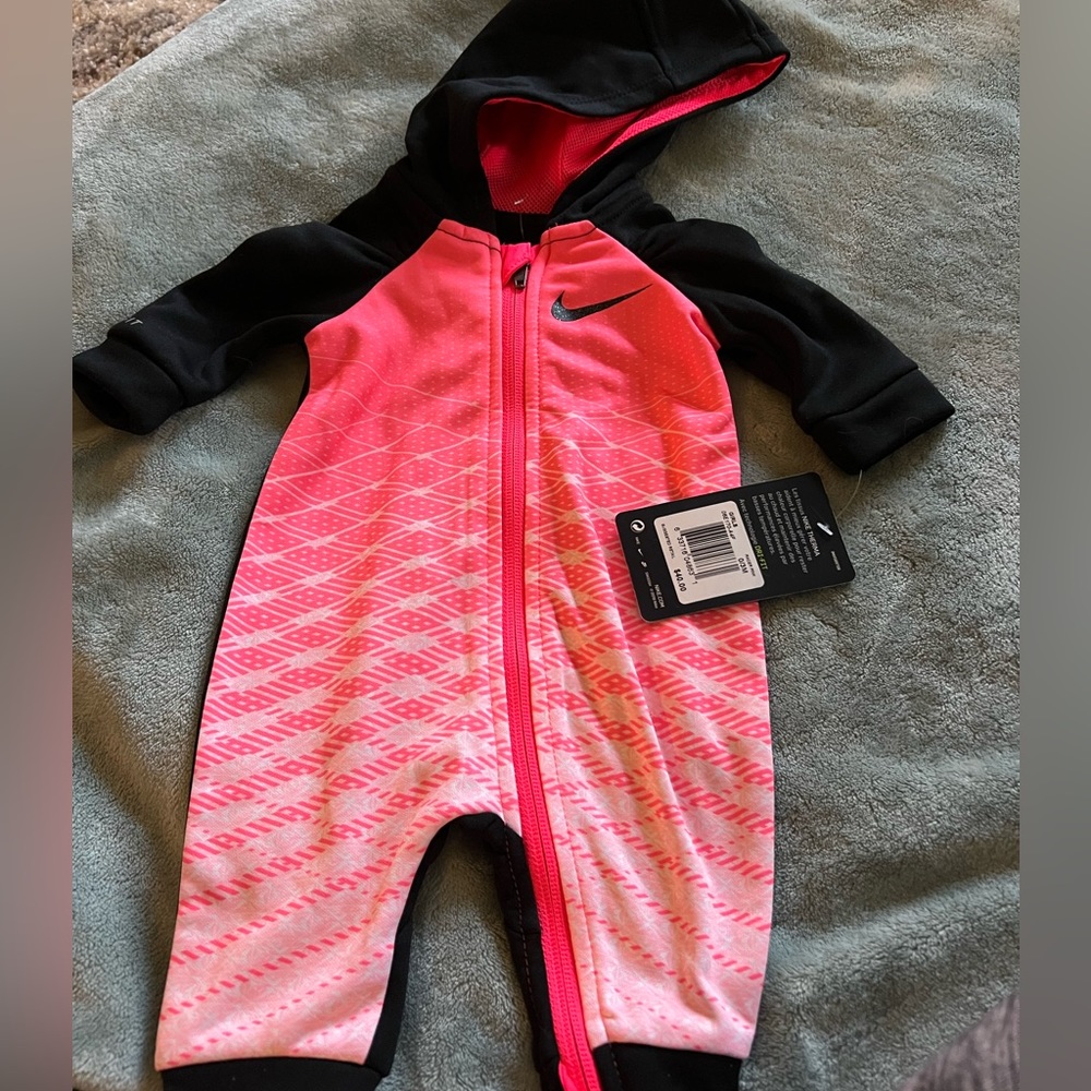 Nike one piece. NWT size nb